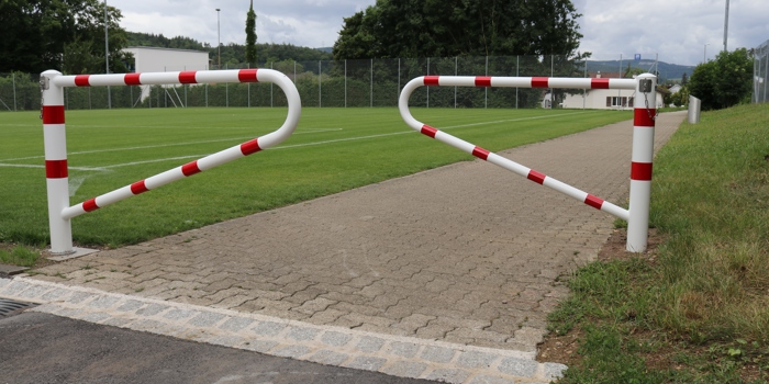 Wegsperren, Absperrpfosten